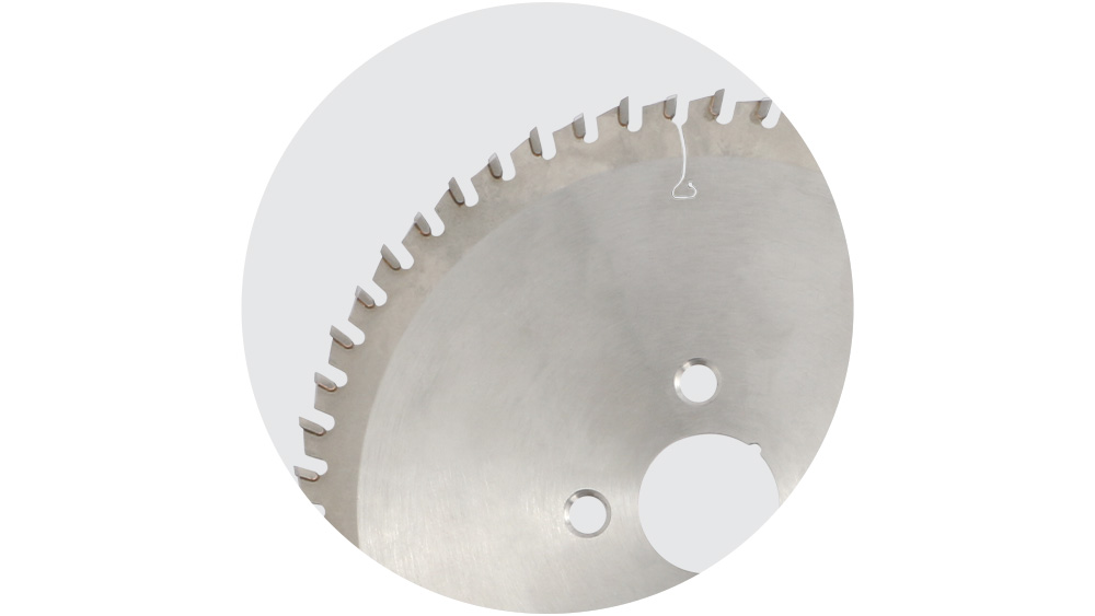 Clipping saw blades